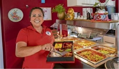 Rosemarie Keller in ihrer Küche im Rosie's Kitchen, Vaduz